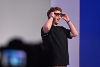 Mark Zuckerberg recent demo of Meta AI smart glasses failure, leading to embarrassment.